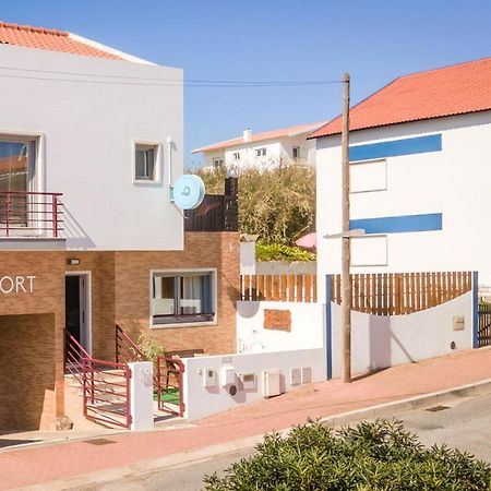 The Port Beach House Praia da Lourinhã Buitenkant foto